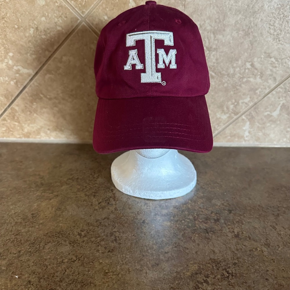 Texas A&M Aggies Hat Maroon Baseball Cap Russell Athletic Collegiate NCAA